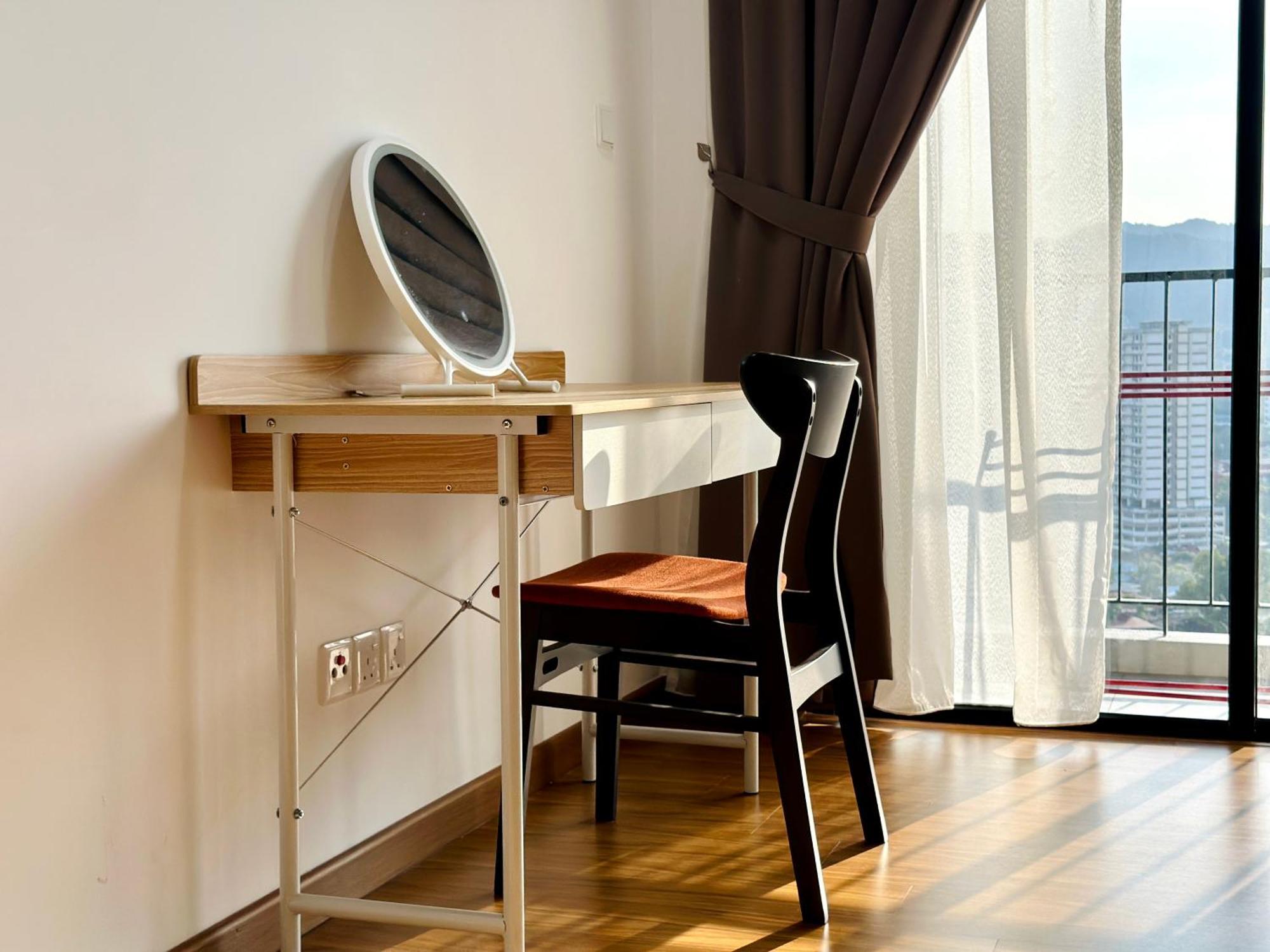 New 2Br Georgetown Warm And Lovely Homestay 10Pax-无敌美景两房民宿 Beacon Executive Suite Extérieur photo