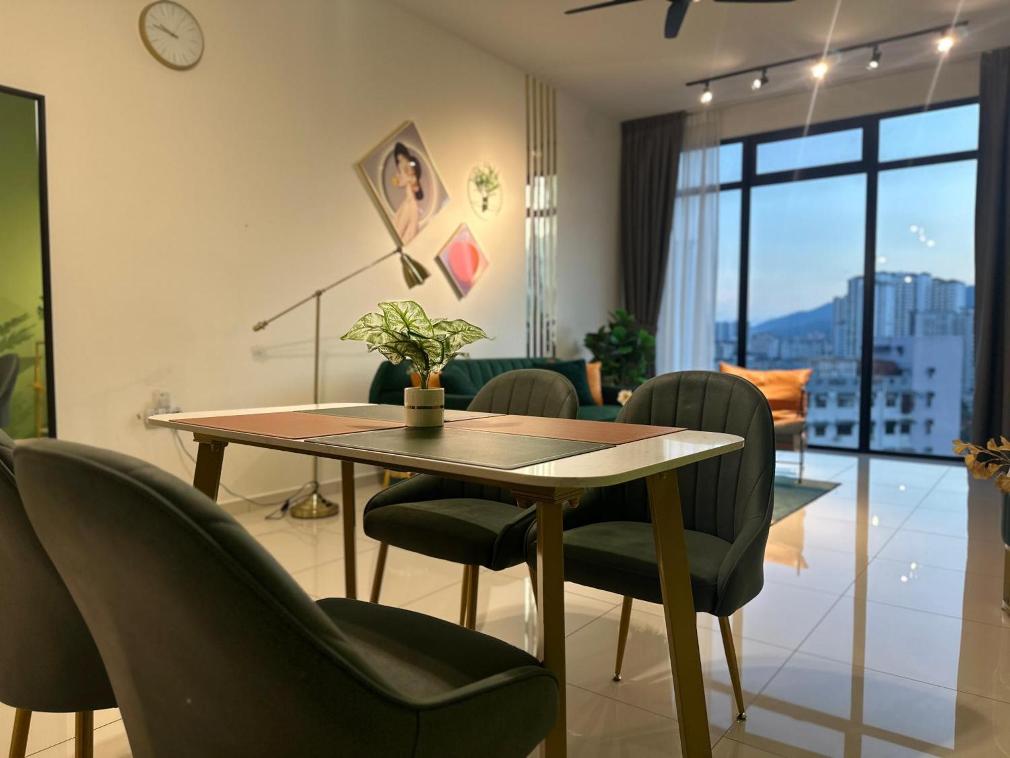 New 2Br Georgetown Warm And Lovely Homestay 10Pax-无敌美景两房民宿 Beacon Executive Suite Extérieur photo