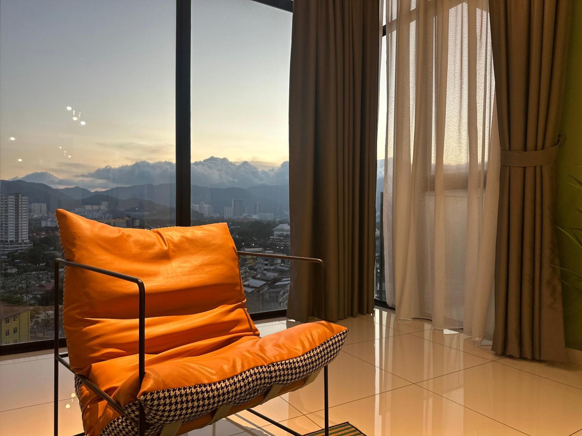 New 2Br Georgetown Warm And Lovely Homestay 10Pax-无敌美景两房民宿 Beacon Executive Suite Extérieur photo
